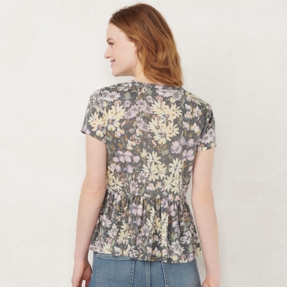 LC LAUREN CONRAD Top Floral Crewneck Jersey Peplum Short Sleeve Gray X-Large - Picture 2 of 7